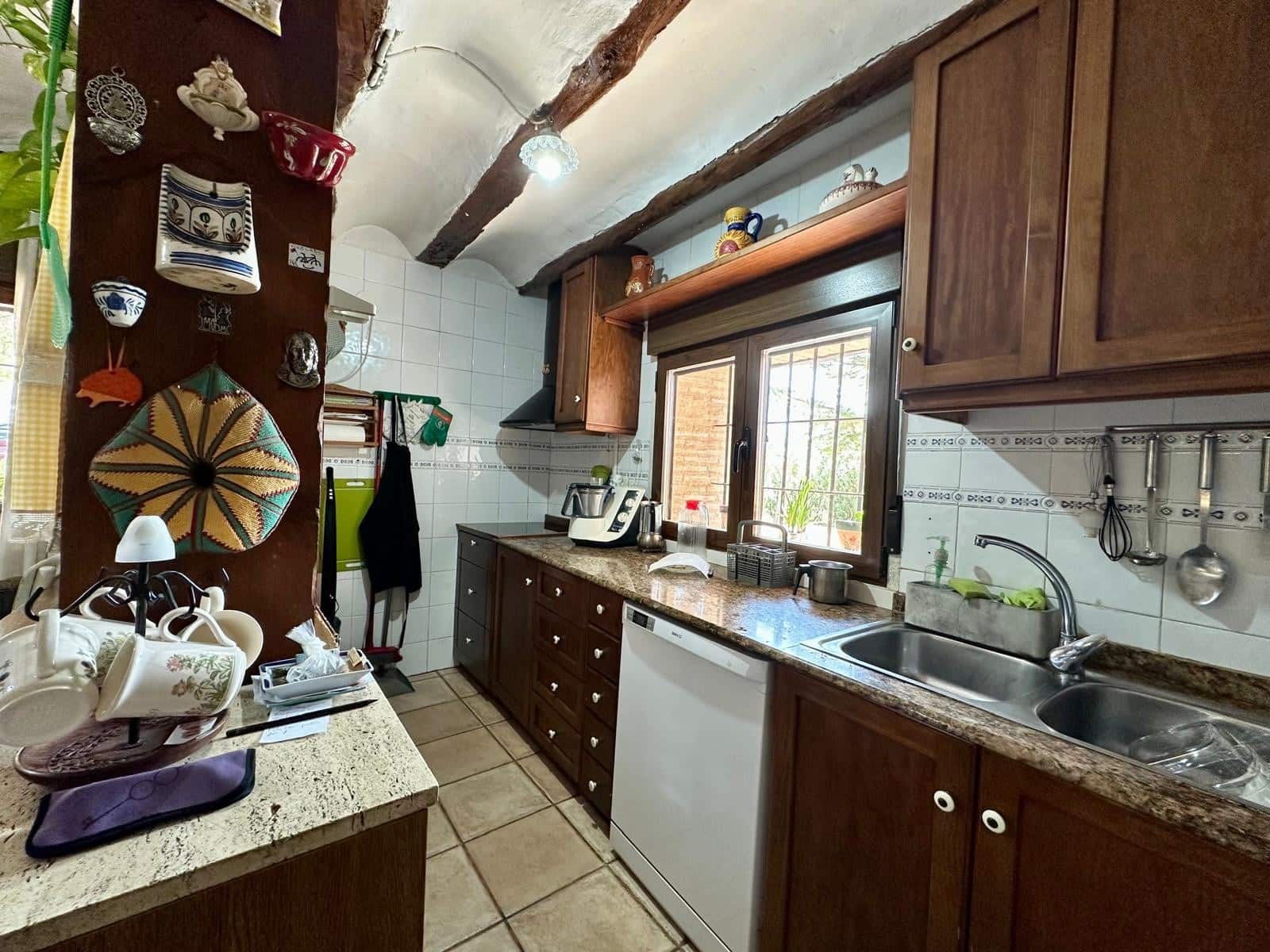 8 chambre Villa/Maison à vendre à Yecla avec piscine garage - 549 000 € (Ref: 8926946)