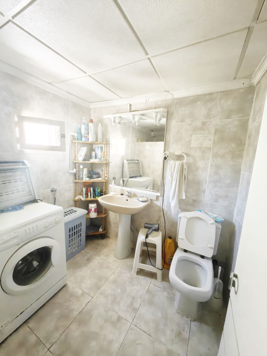 3 bedroom Finca/Country House for sale in Pinoso - € 84,900 (Ref: 8935903)