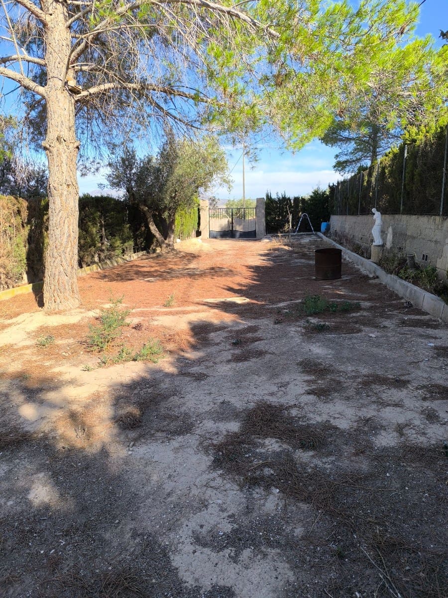 3 bedroom Finca/Country House for sale in Pinoso - € 84,900 (Ref: 8935903)