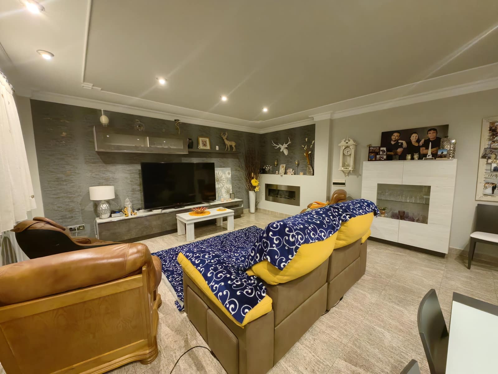 Chalet de 5 habitaciones en Yecla en venta - 650.000 € (Ref: 8935909)