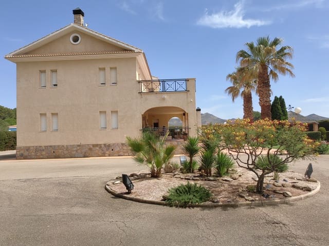 6 slaapkamer Villa te koop in Yecla - € 415.000 (Ref: 8935910)