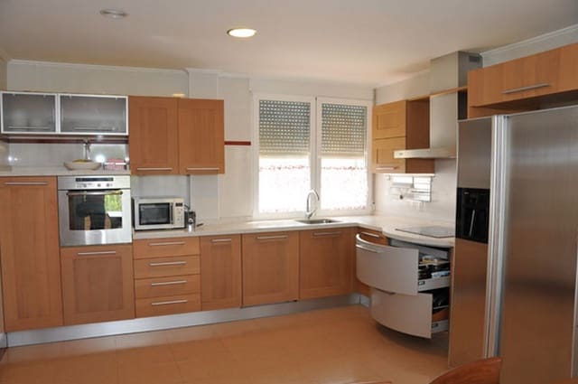 6 soverom Finca/Herregård til salgs i Yecla - € 550 000 (Ref: 8935916)