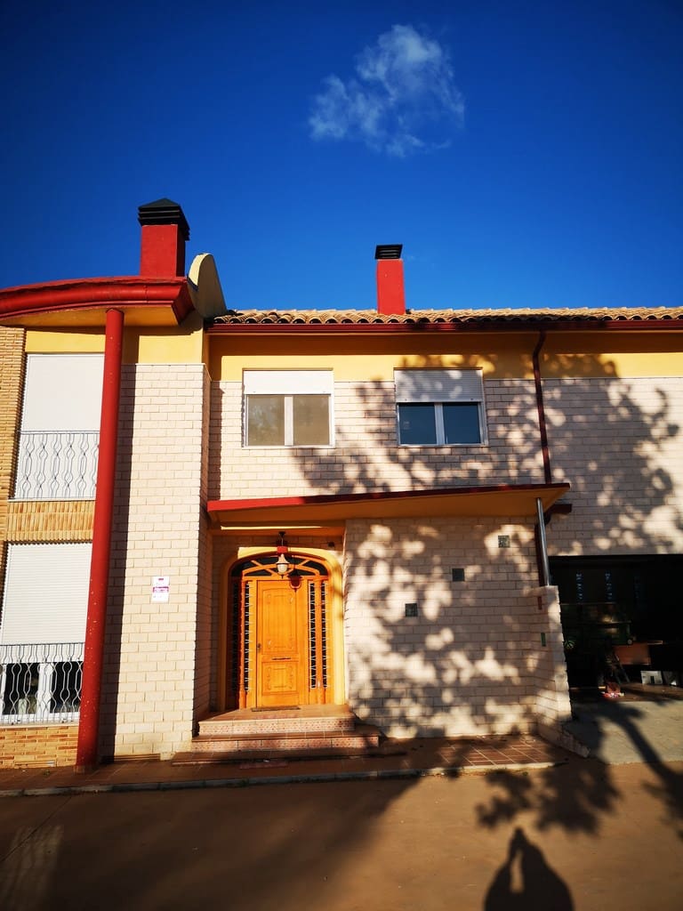 6 soverom Finca/Herregård til salgs i Yecla - € 550 000 (Ref: 8935916)