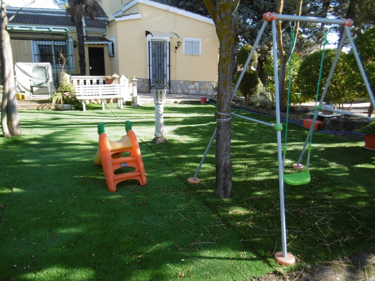 5 bedroom Finca/Country House for sale in Yecla - € 350,000 (Ref: 8935923)