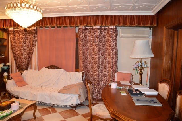 4 bedroom Townhouse for sale in Pinoso - € 290,000 (Ref: 8935928)