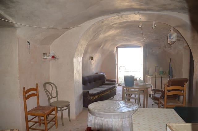 3 bedroom Cave House for sale in Raspay, Yecla - € 78,000 (Ref: 8935940)
