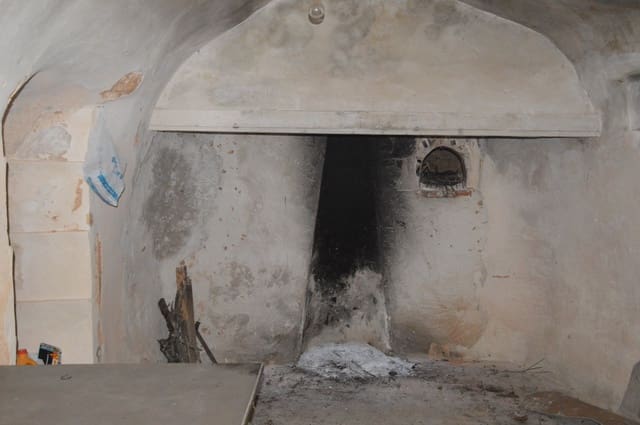 3 bedroom Cave House for sale in Raspay, Yecla - € 78,000 (Ref: 8935940)