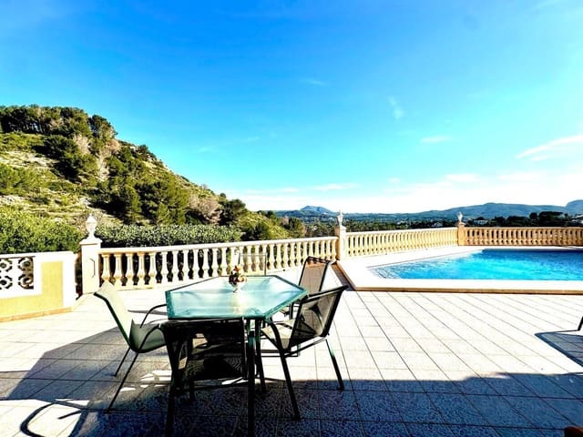4 bedroom Villa for sale in Partida Tosal - Zona del Castellans, Javea / Xàbia with pool garage - € 800,000 (Ref: 8941552)