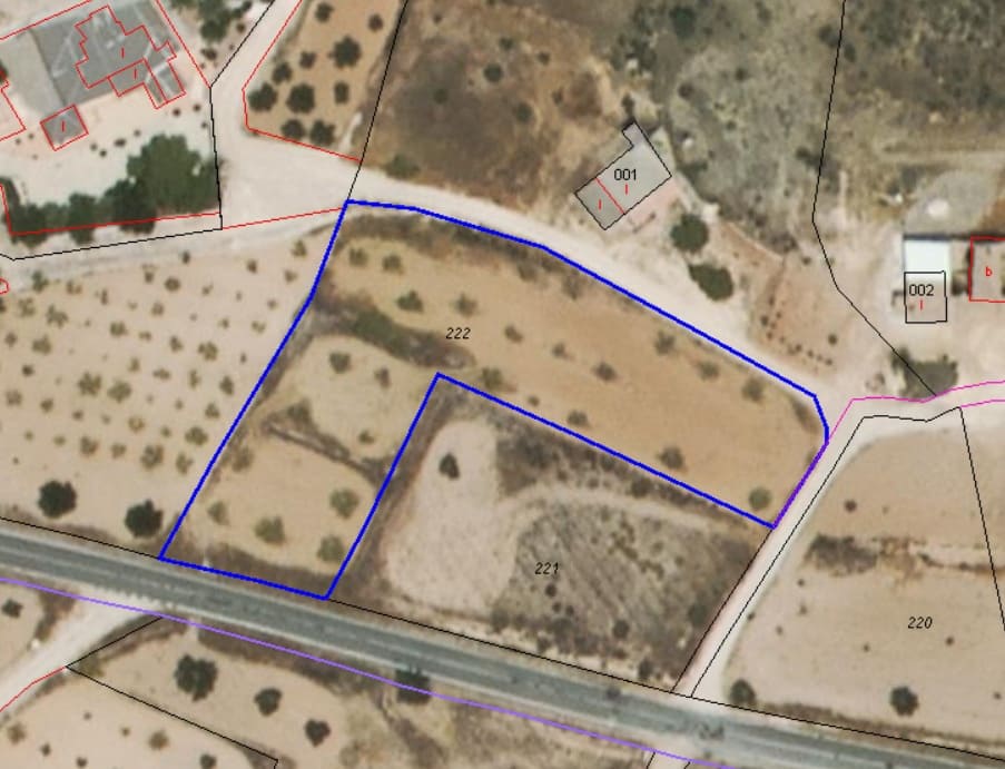 Grunde uden byggetilladelser til salg i Pinoso - € 13.800 (Ref: 8947018)