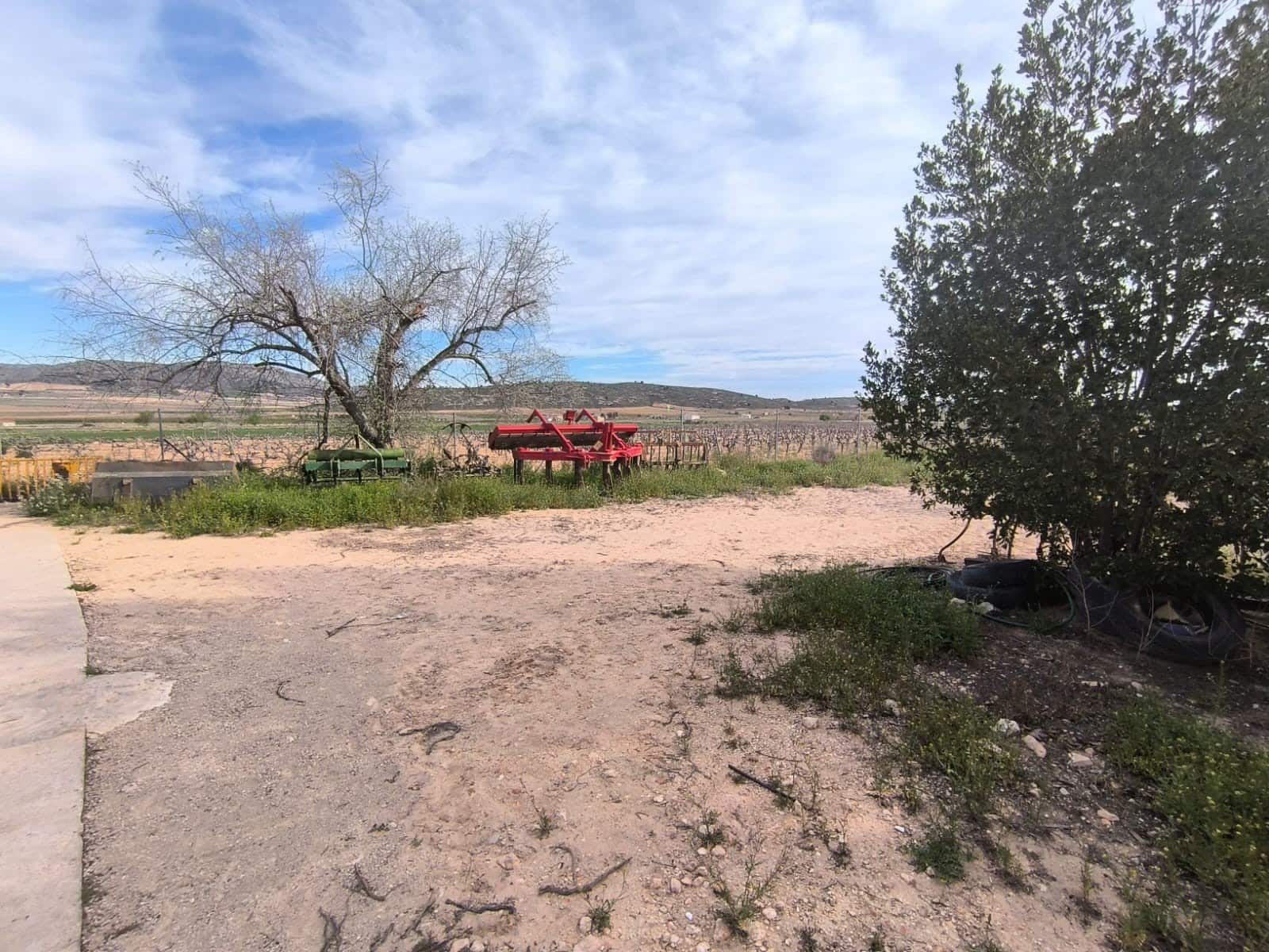 Finca/Casa Rural de 7 habitaciones en Yecla en venta con garaje - 149.990 € (Ref: 8947021)