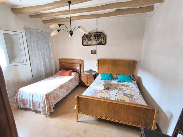 Finca/Casa Rural de 7 habitaciones en Yecla en venta con garaje - 149.990 € (Ref: 8947021)