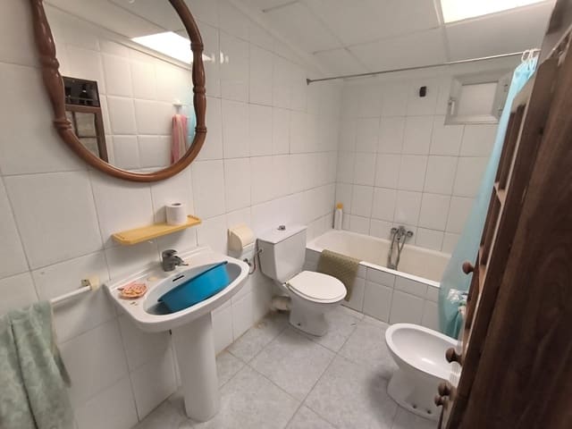 Finca/Casa Rural de 7 habitaciones en Yecla en venta con garaje - 149.990 € (Ref: 8947021)