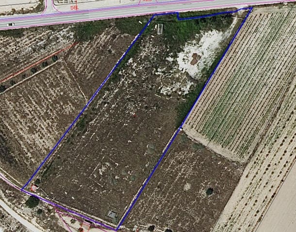 Mark till salu i La Romana - 57 500 € (Ref: 8947031)
