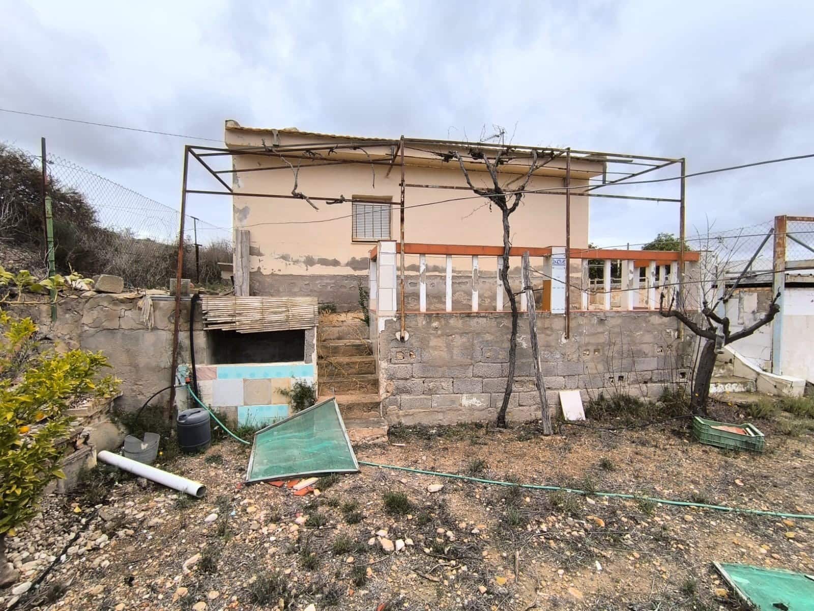 2 soveværelse Finca/Landehus til salg i La Romana med swimmingpool - € 99.990 (Ref: 8947033)