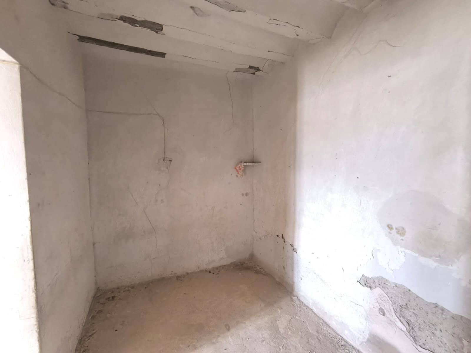 8 soveværelse Finca/Landehus til salg i Jumilla med garage - € 64.990 (Ref: 8947035)