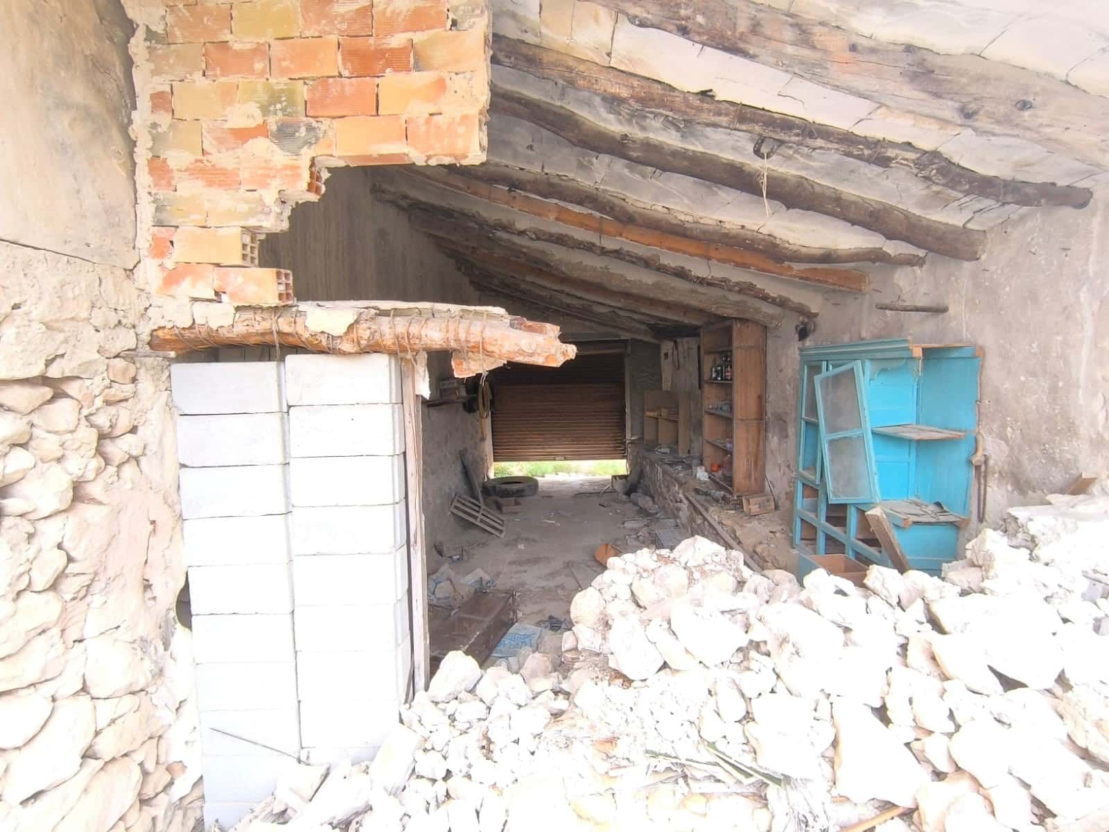 8 soveværelse Finca/Landehus til salg i Jumilla med garage - € 64.990 (Ref: 8947035)