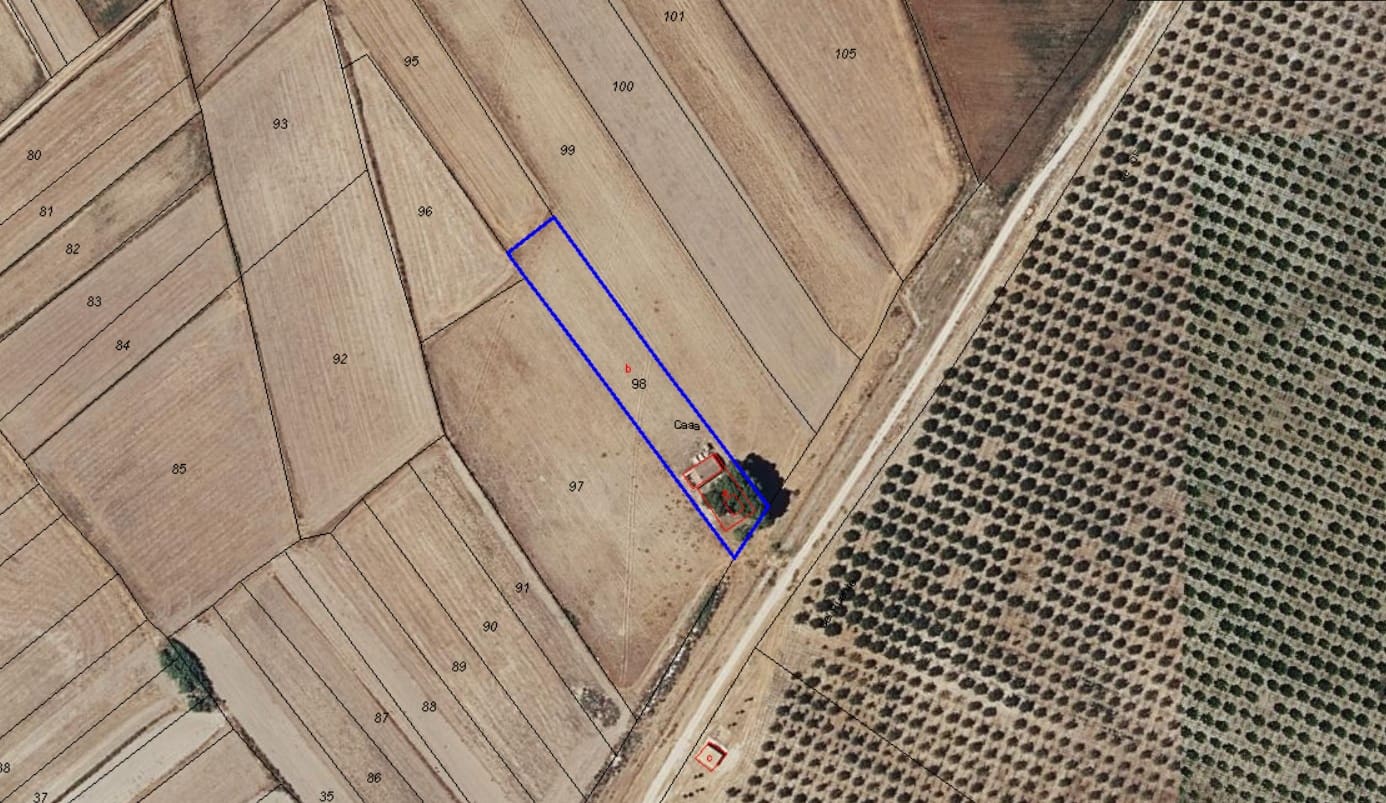 2 soveværelse Finca/Landehus til salg i Villena med swimmingpool - € 62.995 (Ref: 8947038)