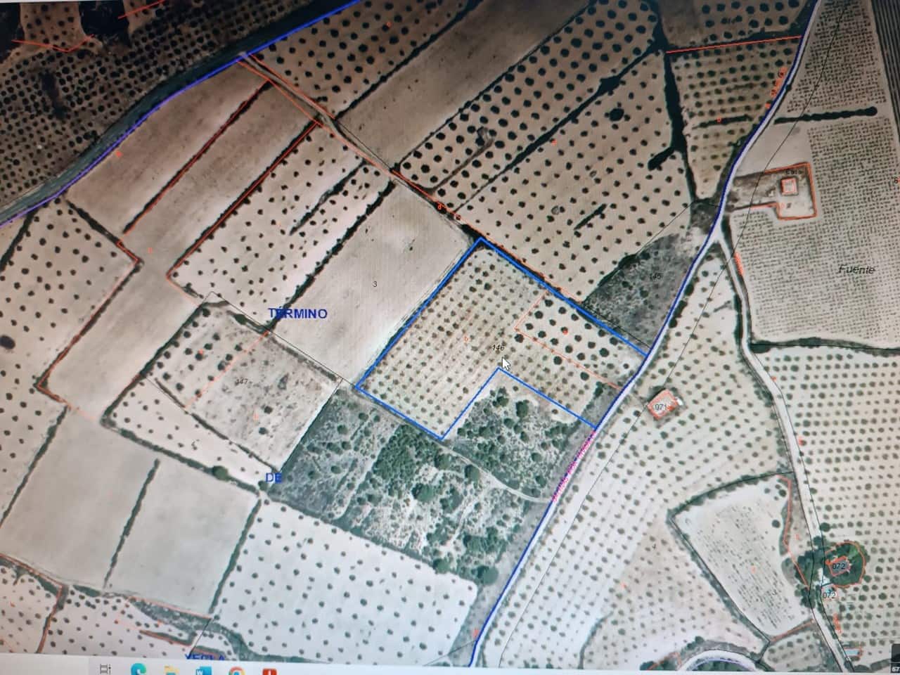 Ubebygd land til salgs i Yecla - € 15 000 (Ref: 8951201)