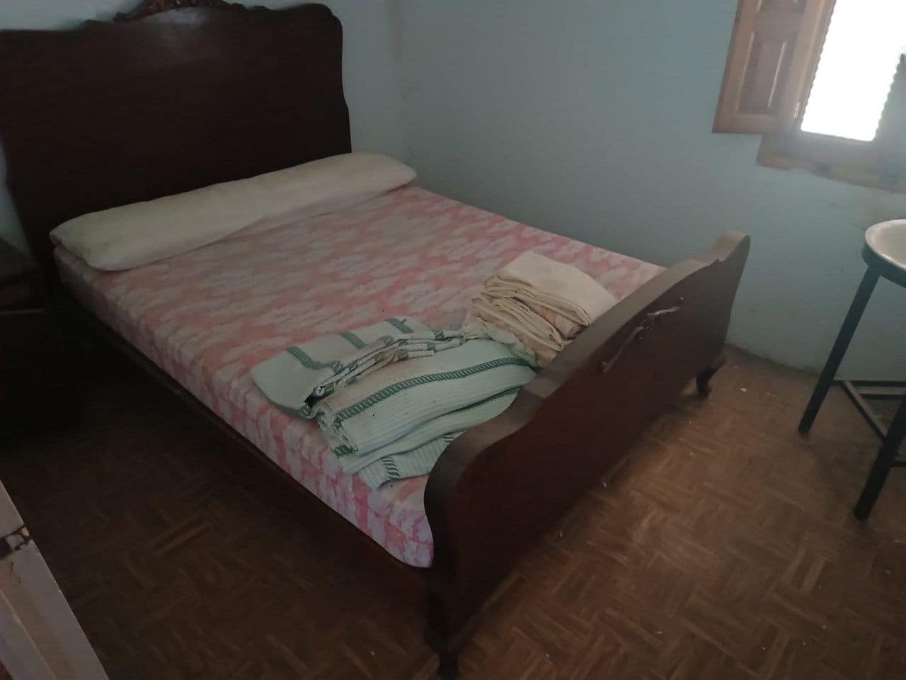 6 bedroom Finca/Country House for sale in Yecla - € 79,000 (Ref: 8951202)