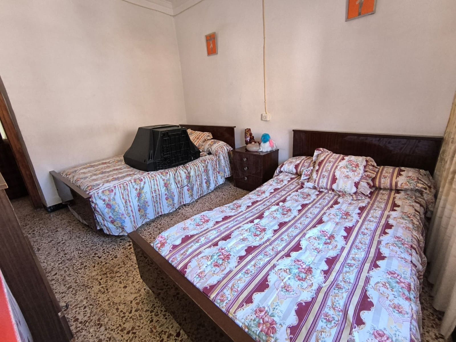 5 soveværelse Byhus til salg i Pinoso - € 79.000 (Ref: 8953379)