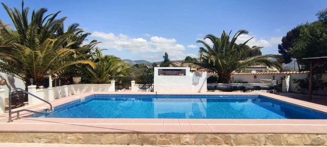 4 bedroom Villa for sale in Sax with pool garage - € 495,995 (Ref: 8968800)