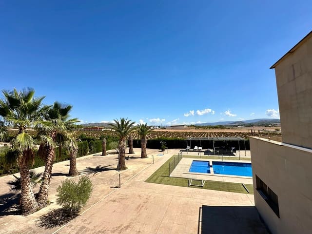 5 bedroom Villa for sale in Yecla with pool garage - € 498,000 (Ref: 8981691)