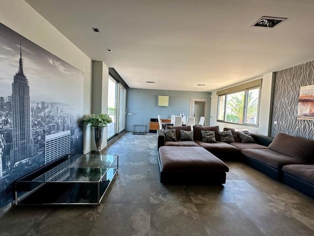 5 sypialnia Willa na sprzedaż w Yecla z basenem garażem - 499 000 € (Ref: 8981691)