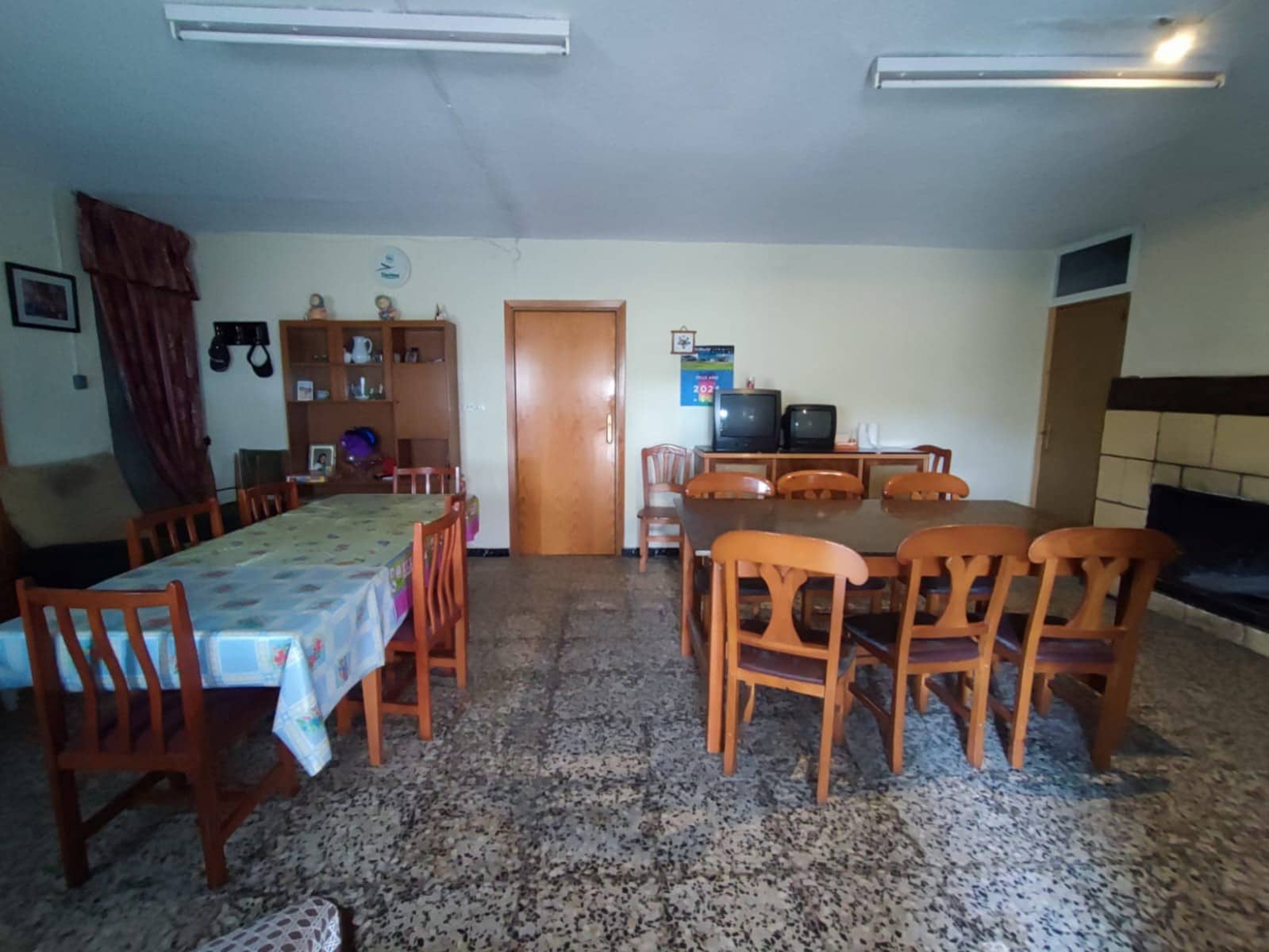 4 chambre Finca/Maison de Campagne à vendre à Yecla avec garage - 120 000 € (Ref: 8996388)