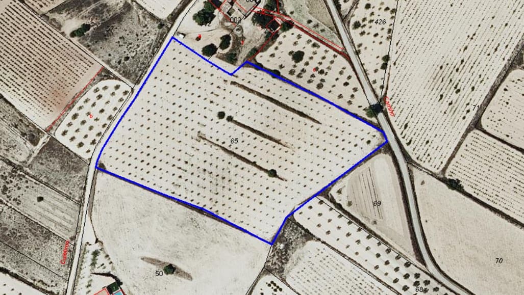 Grunde uden byggetilladelser til salg i Pinoso - € 79.900 (Ref: 9009984)