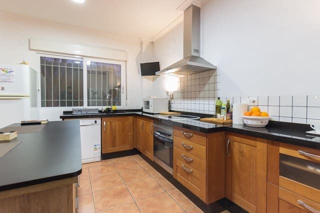 7 slaapkamer Villa te koop in Elda met zwembad - € 399.000 (Ref: 9016570)