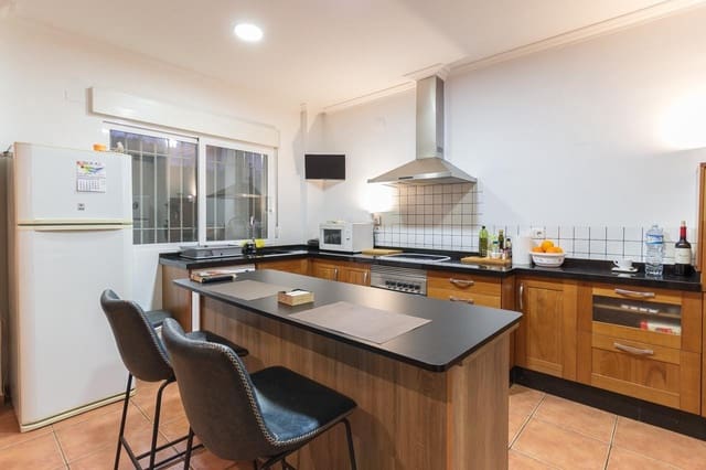 7 slaapkamer Villa te koop in Elda met zwembad - € 399.000 (Ref: 9016570)