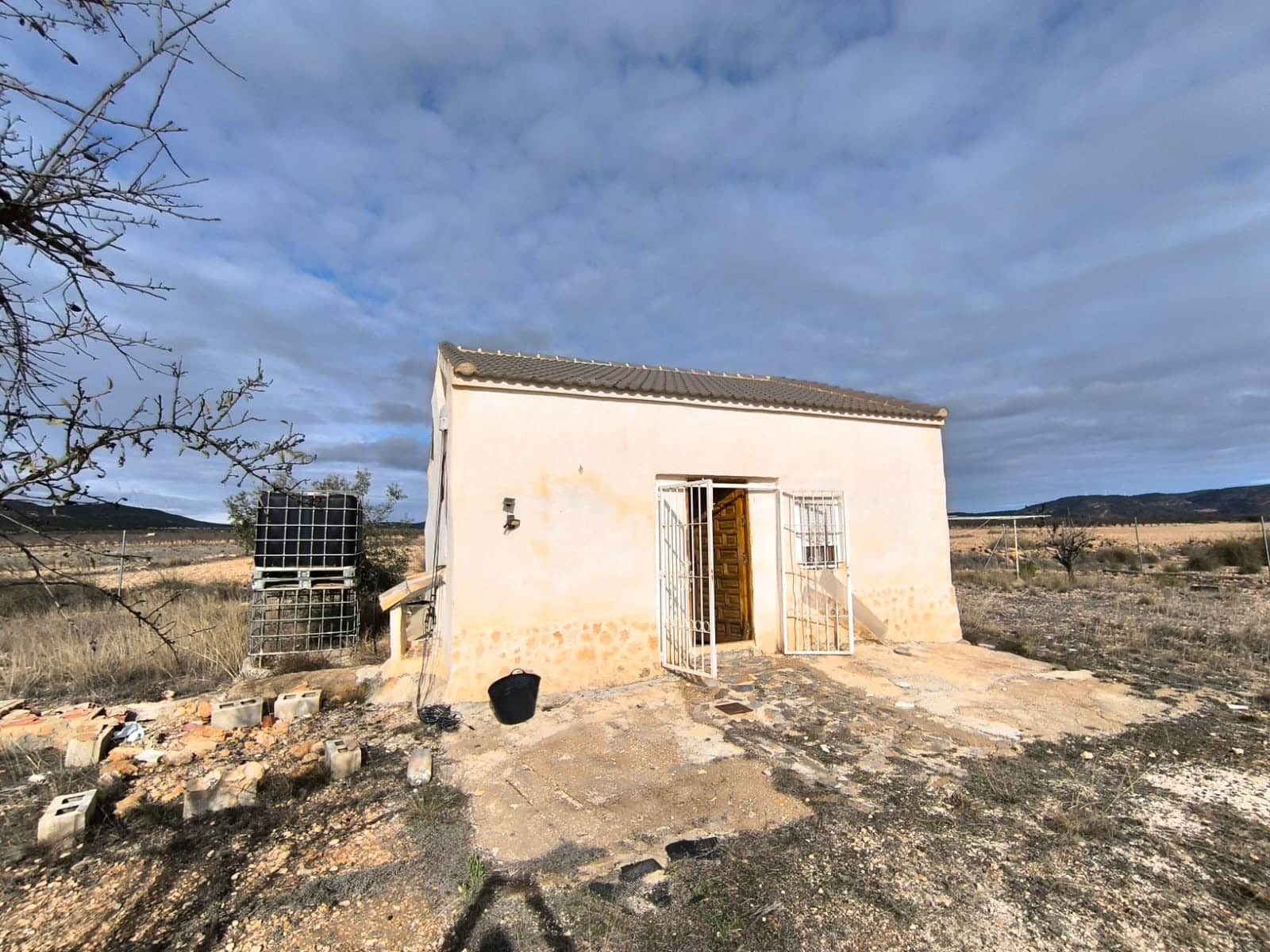 2 sovrum Finca/Hus på landet till salu i Yecla med garage - 98 000 € (Ref: 9046503)