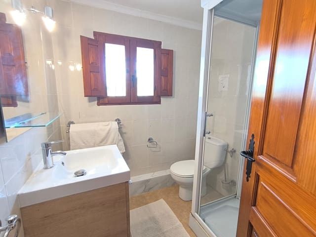 13 chambre Villa/Maison à vendre à Villena avec piscine garage - 699 995 € (Ref: 9060038)