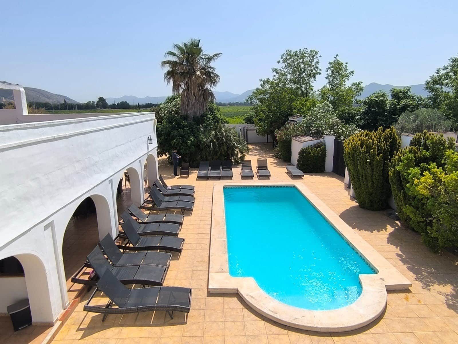 13 chambre Villa/Maison à vendre à Villena avec piscine garage - 699 995 € (Ref: 9060038)