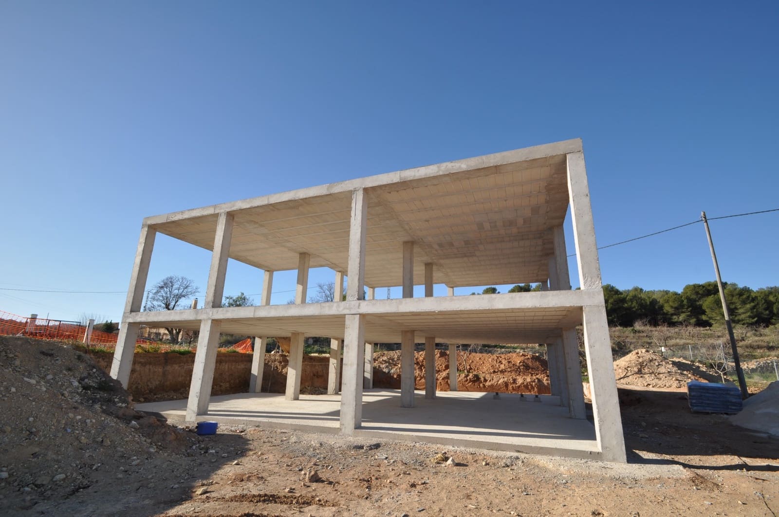 3 soveværelse Villa til salg i Pinoso med swimmingpool - € 309.995 (Ref: 9069195)
