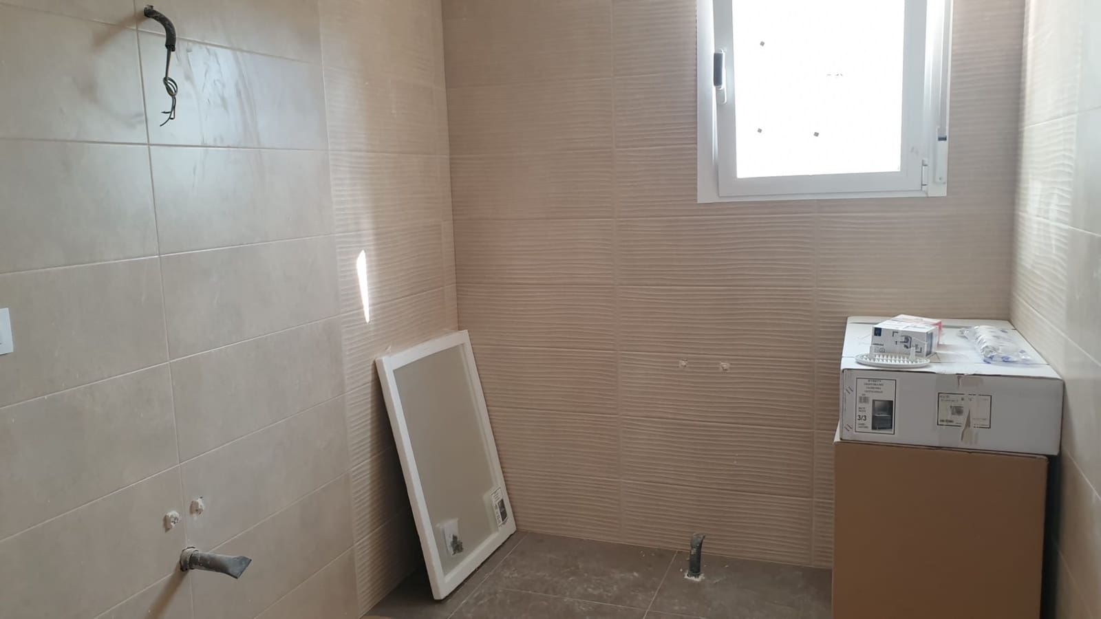 3 soveværelse Villa til salg i Pinoso med swimmingpool - € 309.995 (Ref: 9069195)