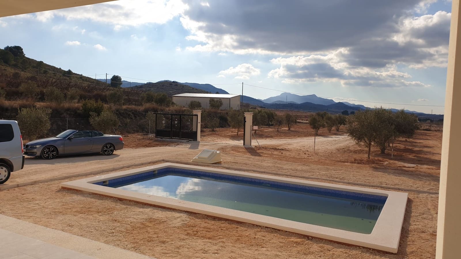 3 soveværelse Villa til salg i Pinoso med swimmingpool - € 309.995 (Ref: 9069195)