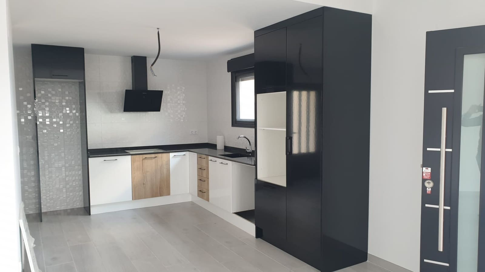 3 bedroom Villa for sale in Pinoso with pool - € 304,995 (Ref: 9069196)