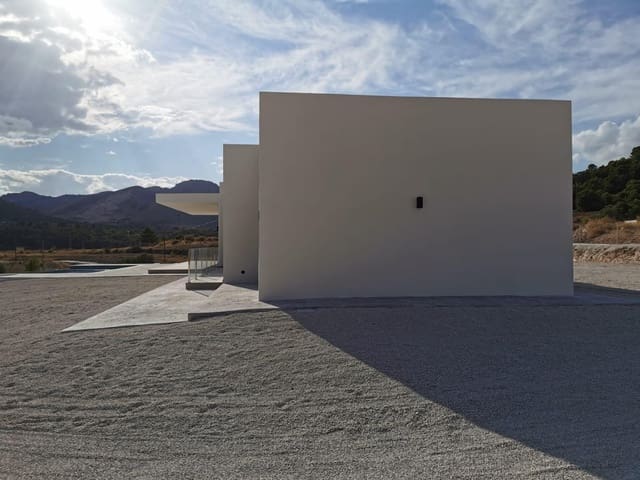 3 chambre Villa/Maison à vendre à Pinoso avec piscine - 350 000 € (Ref: 9072559)