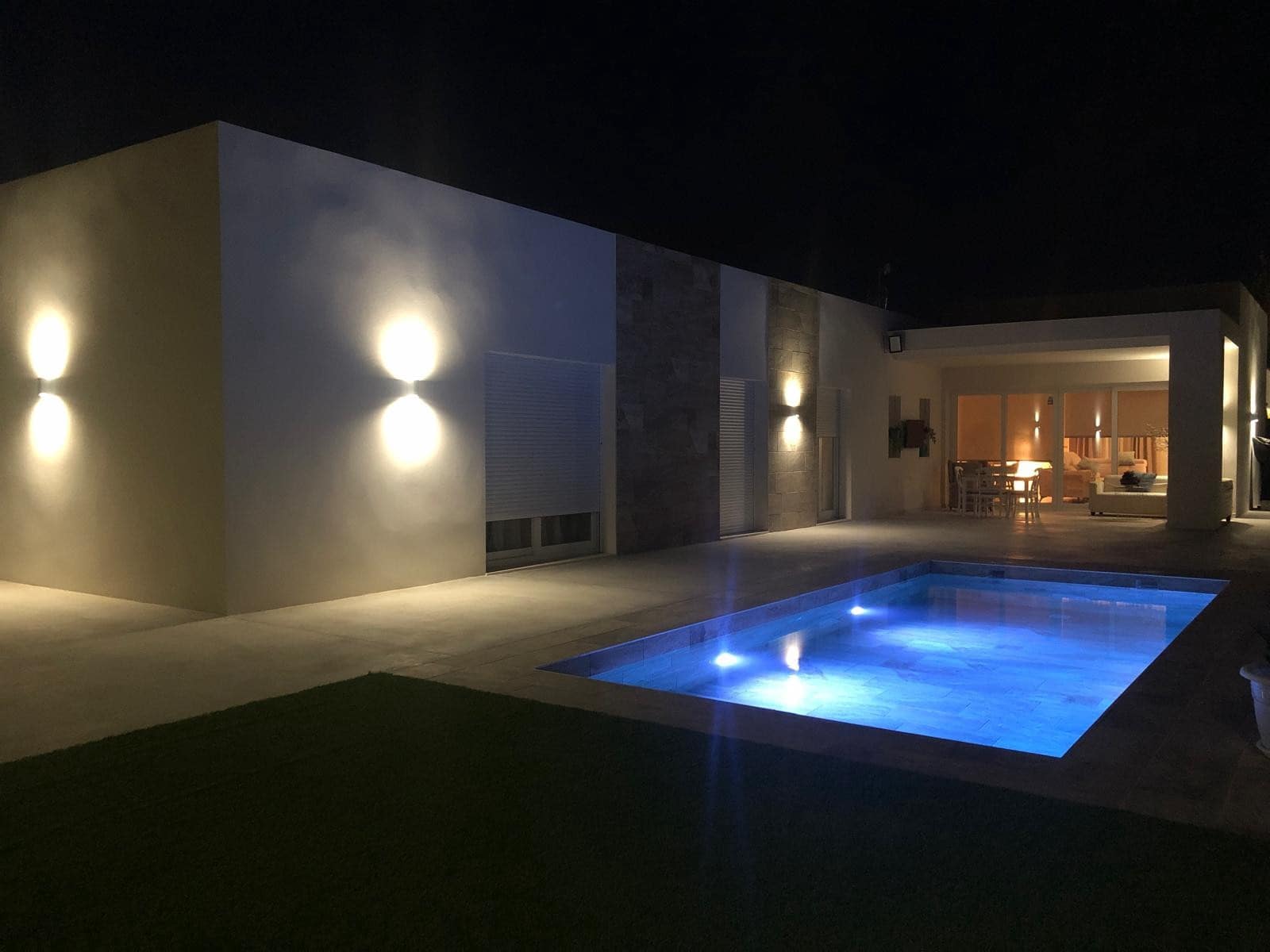 3 soveværelse Villa til salg i Pinoso med swimmingpool - € 260.000 (Ref: 9072560)