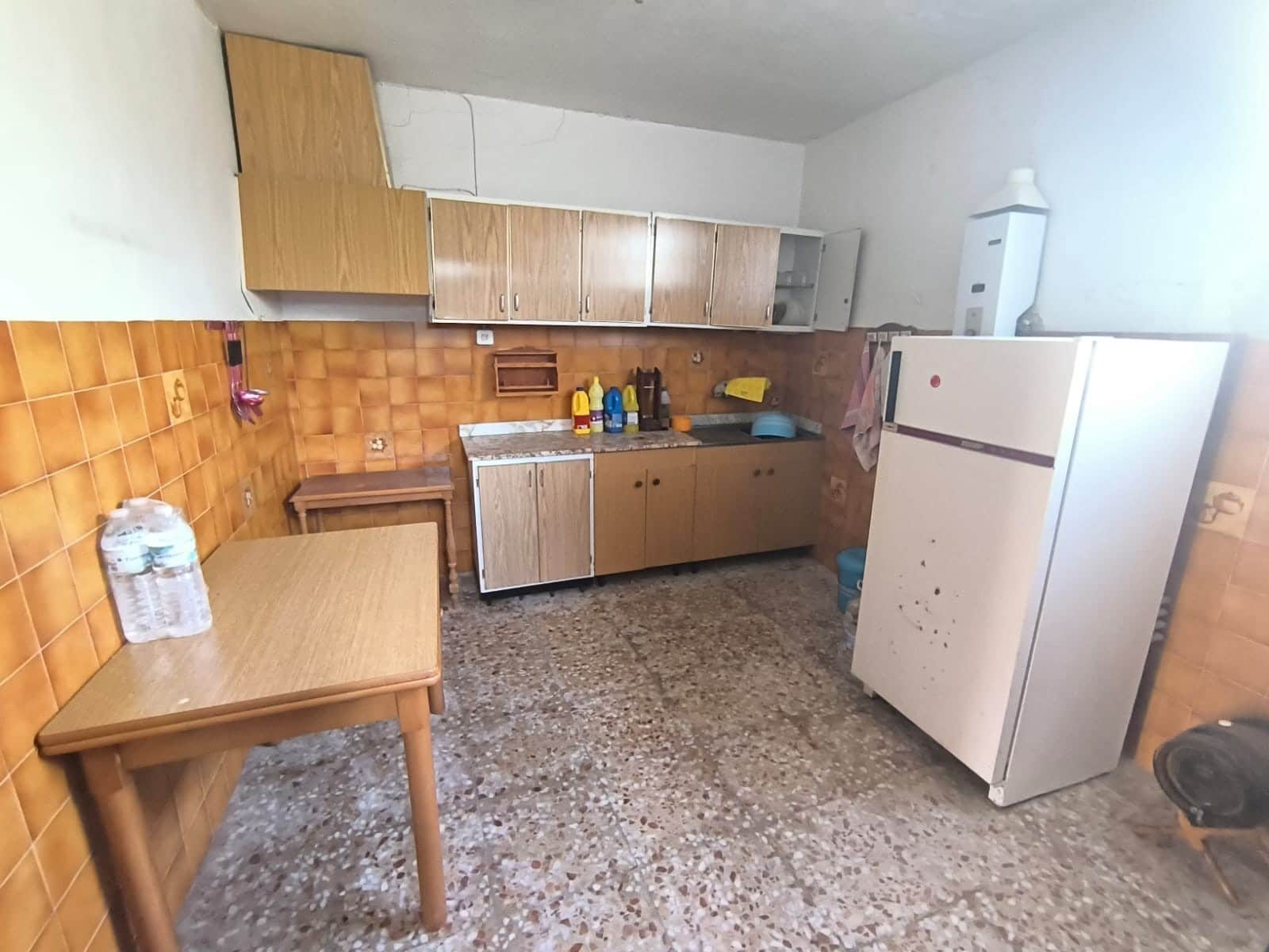 10 soverom Finca/Herregård til salgs i Yecla med garasje - € 199 000 (Ref: 9075644)