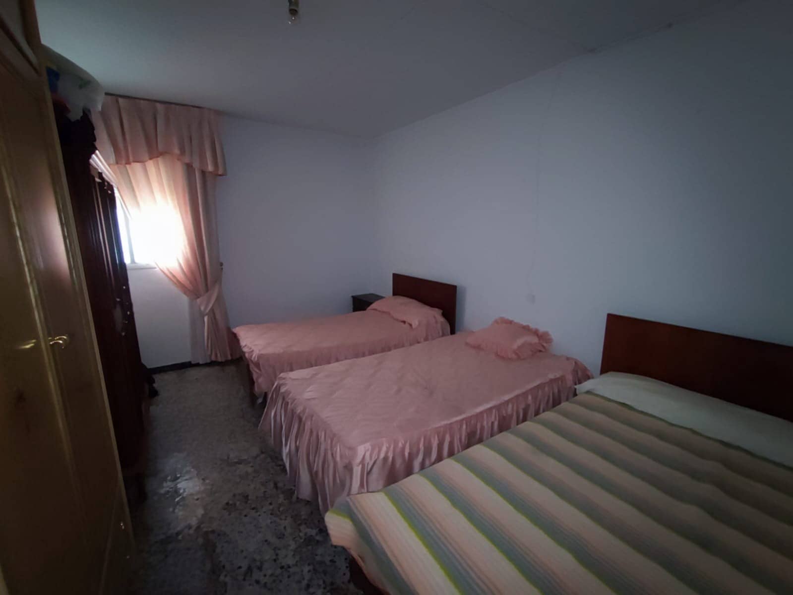 10 slaapkamer Finca/Landhuis te koop in Yecla met garage - € 199.000 (Ref: 9075644)