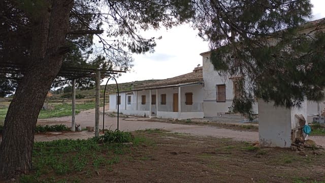 10 soverom Finca/Herregård til salgs i Yecla med garasje - € 199 000 (Ref: 9075644)
