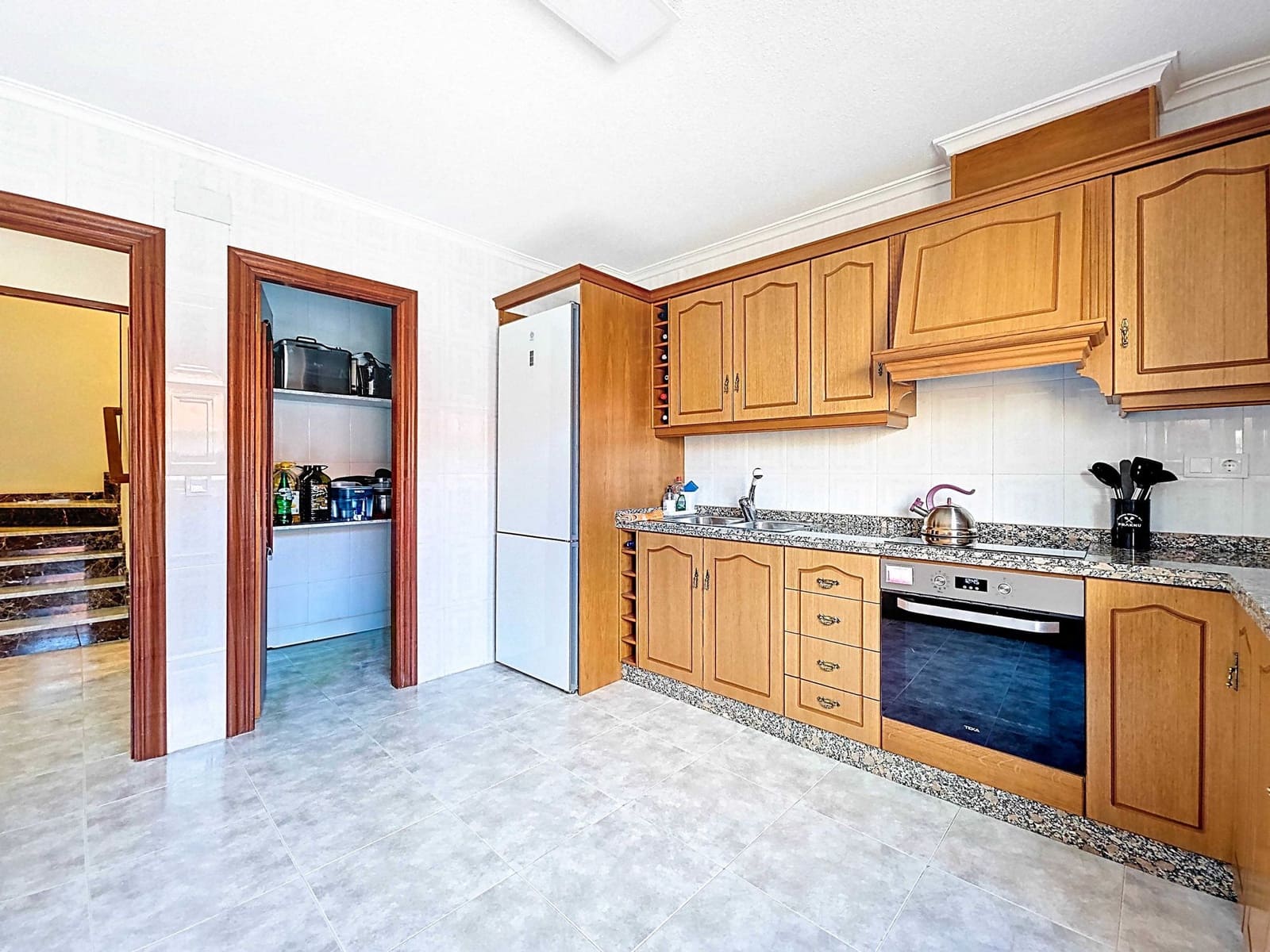 3 bedroom Townhouse for sale in Pinoso with garage - € 199,950 (Ref: 9080719)