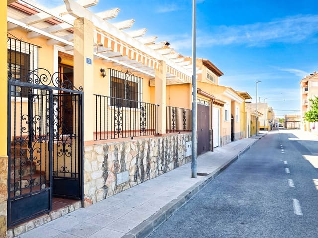 3 slaapkamer Huis te koop in Pinoso met garage - € 199.000 (Ref: 9080722)