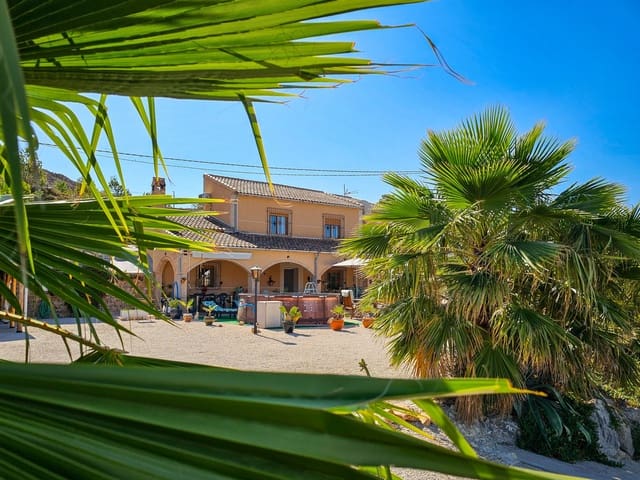 4 soveværelse Finca/Landehus til salg i Fortuna - € 264.950 (Ref: 9080724)