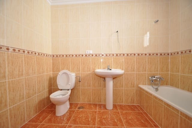 4 soveværelse Byhus til salg i Pinoso - € 241.995 (Ref: 9082657)