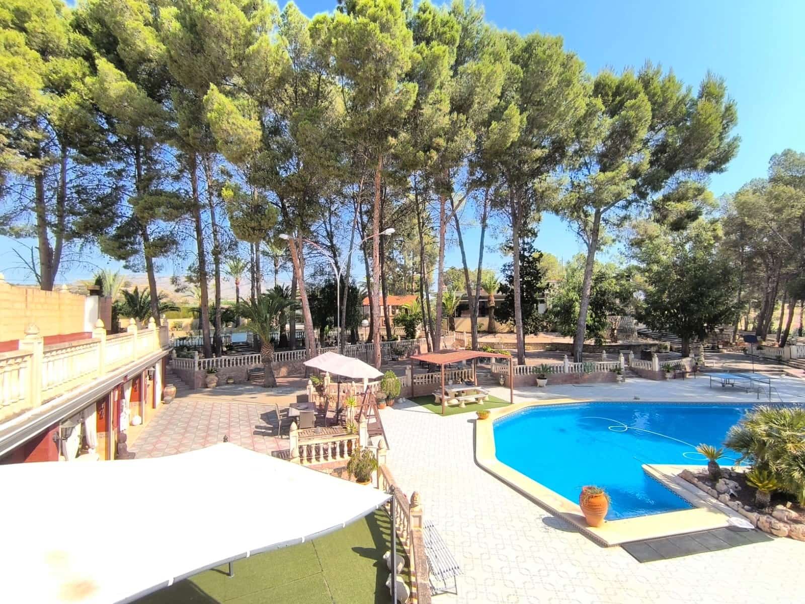 10 makuuhuone Huvila myytävänä paikassa Monovar / Monover mukana 
autotalli - 624 995 € (Ref: 9103562)