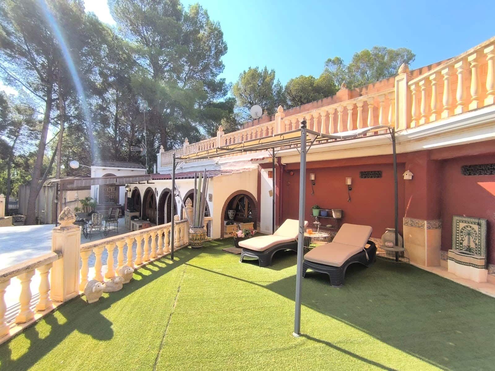 10 makuuhuone Huvila myytävänä paikassa Monovar / Monover mukana 
autotalli - 624 995 € (Ref: 9103562)