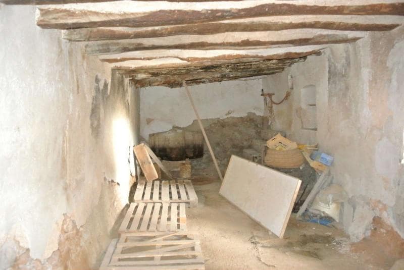 Ruin til salg i Pinoso - € 34.995 (Ref: 9105157)